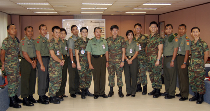 TNI visits SMTI on 25 Sept 2007.