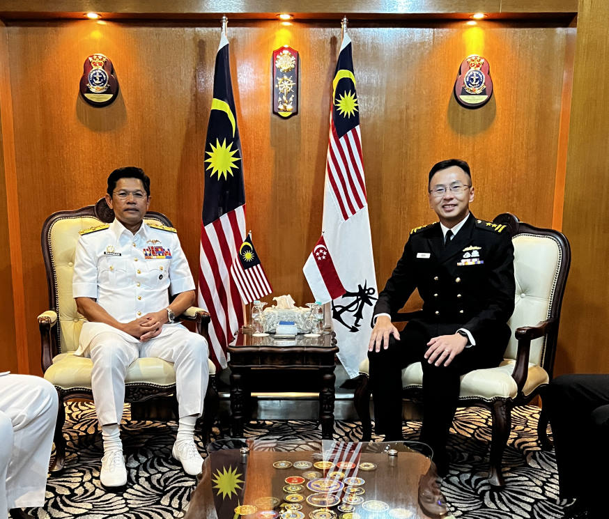 He met the Chief of the Royal Malaysian Navy (RMN), Admiral Tan Sri Abdul Rahman bin Ayob