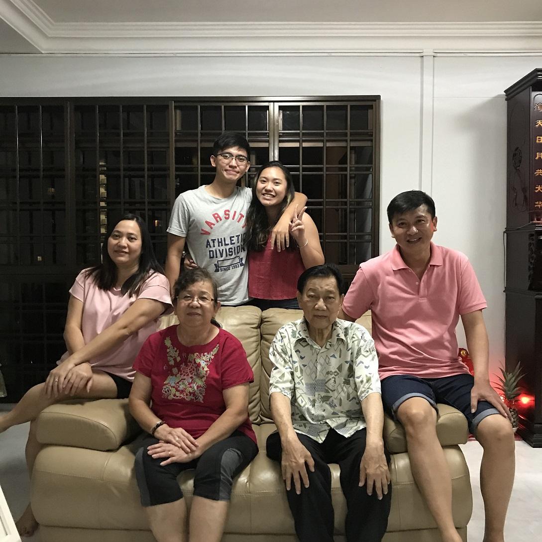 Closely knitted family: PTE Daryl Ong and PTE Shermaine Ong (centre, top row) both finds it heartening to have gone through BMT together.
