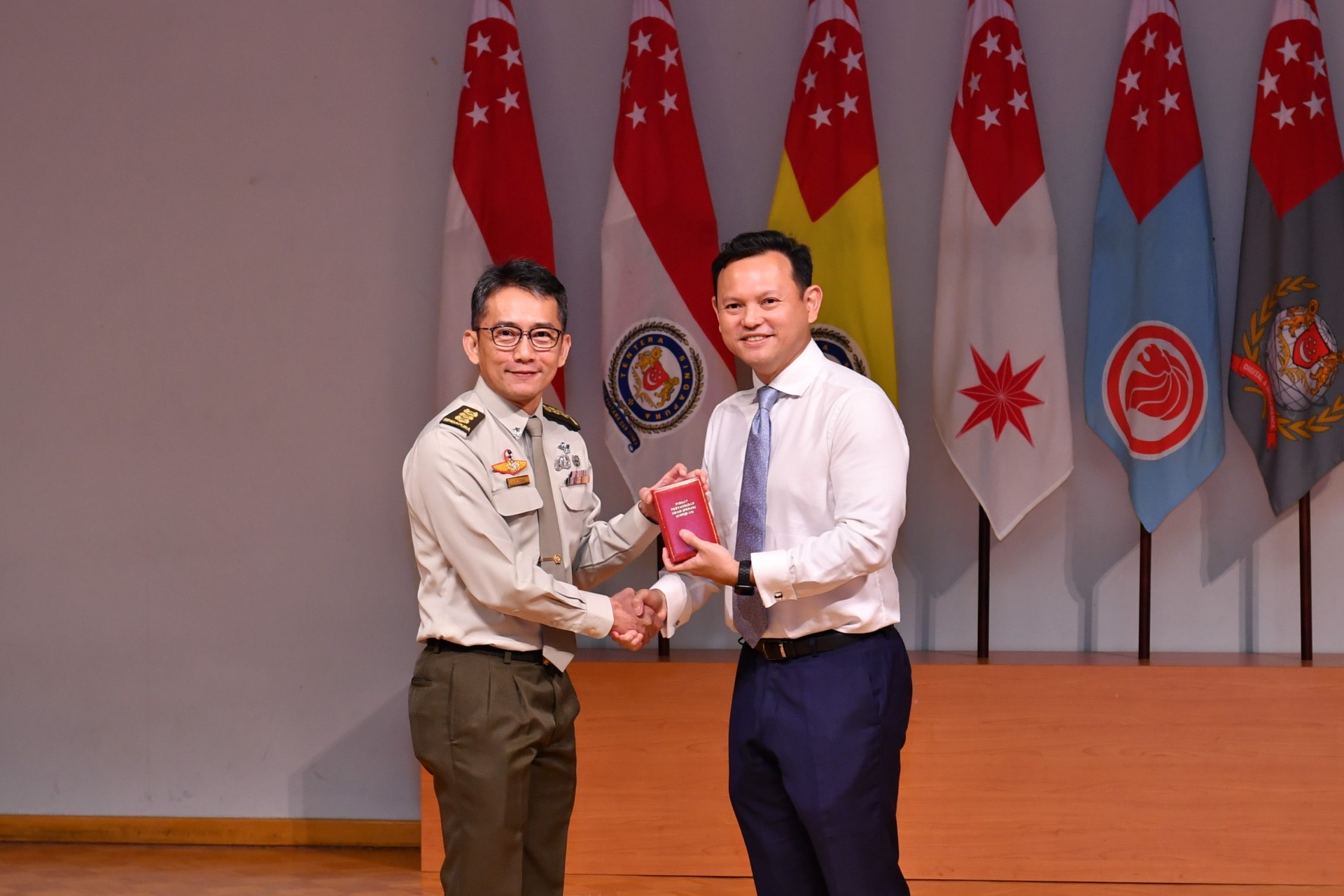21nov23_nr2_photo1