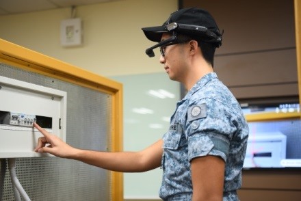 Head-Mounted Micro Tablet