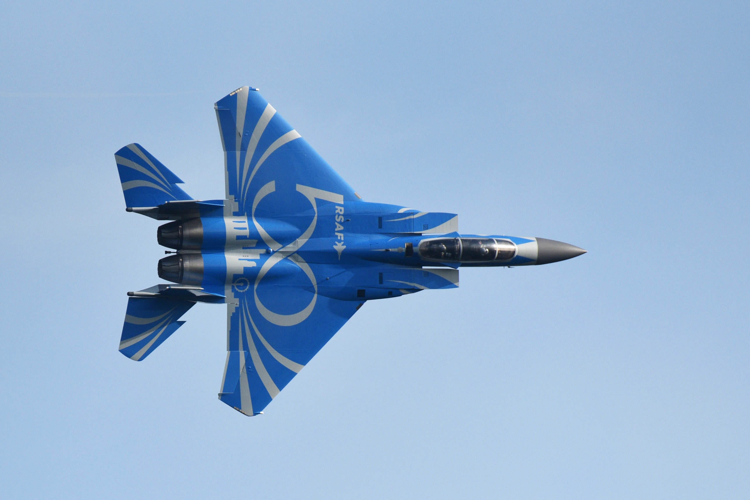 RSAF F-5 & Apacheピンバッジ まとめ シンガポール空軍