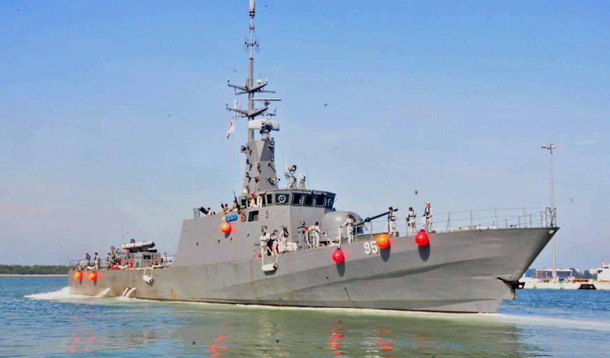 Keeping watch 24/7 means going out to sea every day, even during special days like the eve of Chinese New Year, which RSS Brave did in 2015.
