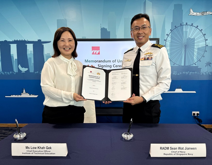 The MOU was signed by RSN Chief of Navy Rear Admiral (RADM) Sean Wat (right) and Chief Executive Officer of Institute of Technical Education Ms Low Khah Gek (left).