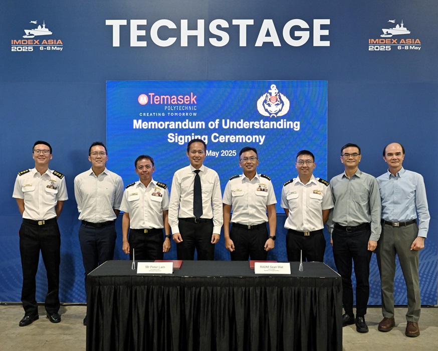The MOU signing was witnessed by personnel from RSN and TP.