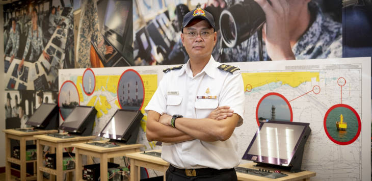 Guiding Light for Young Sailors