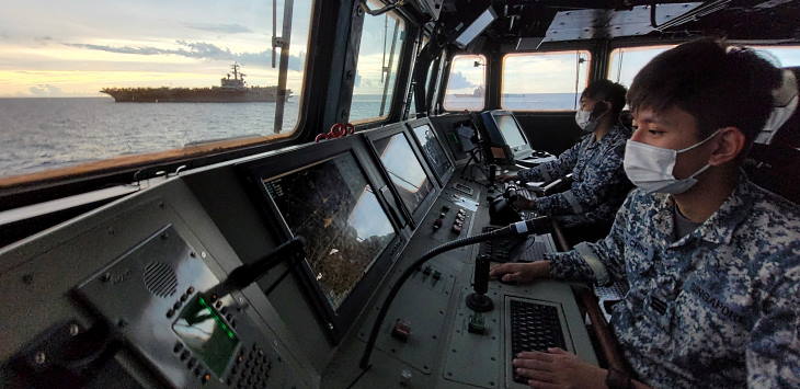 Republic of Singapore Navy Conducts Passage Exercise with United States Navy