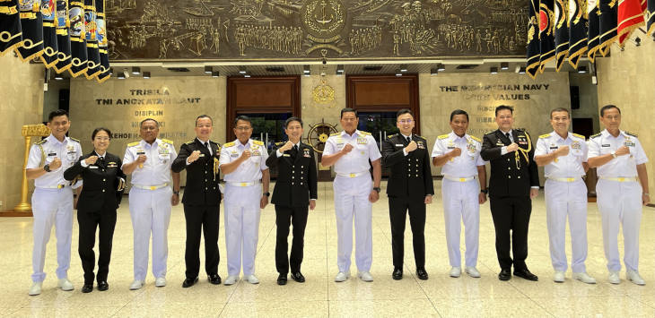 Chief of Navy's Introductory Visit to Indonesia