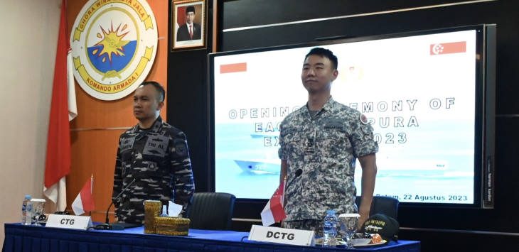 Singapore and Indonesia Navies Conduct Bilateral Exercise Eagle Indopura