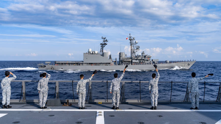 Wishing our friends on board JS Yamagiri "Fair Winds & Following Seas" as we concluded the PASSEX!