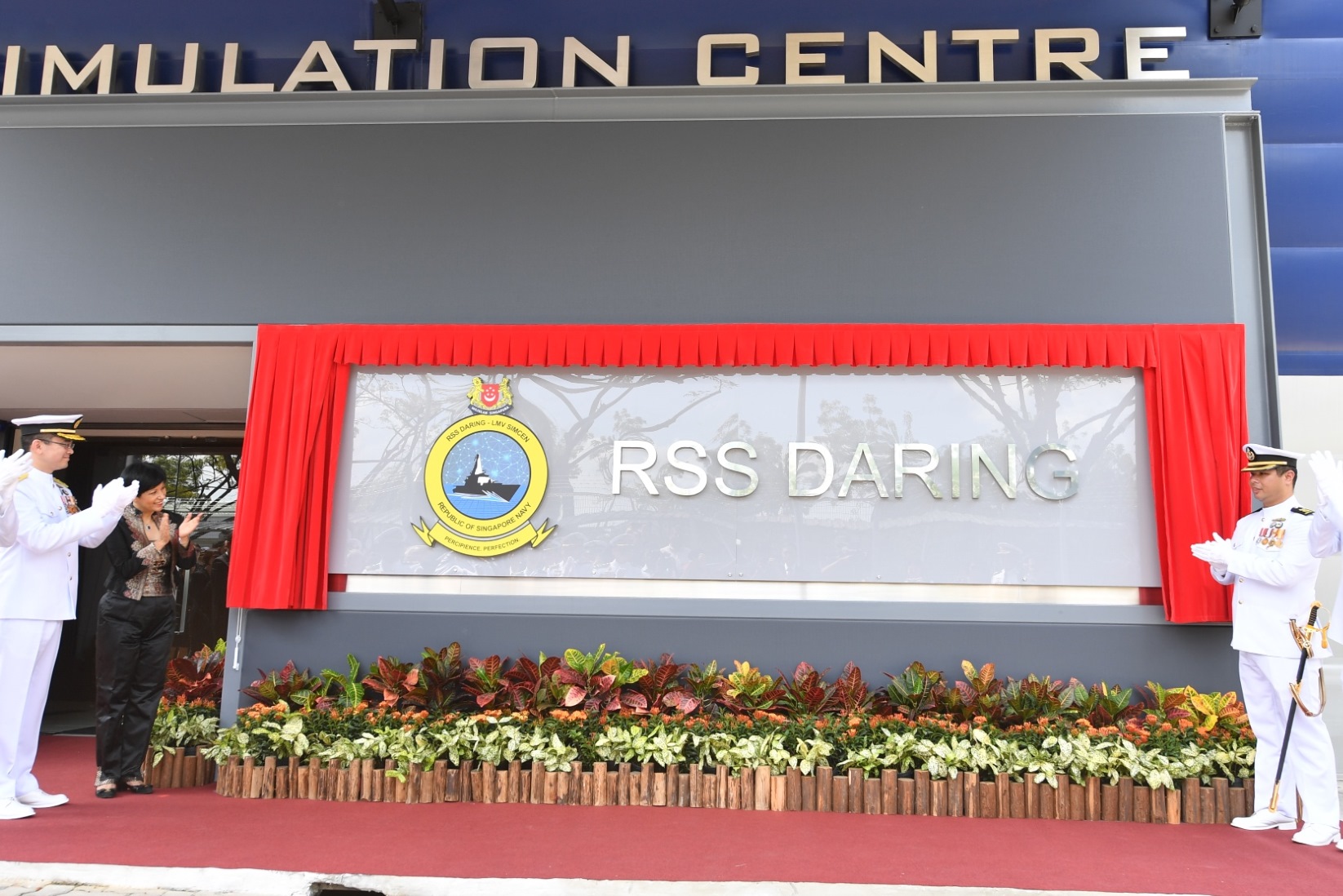 Ms Rajah opening the RSS Daring – LMV Simulation Centre.