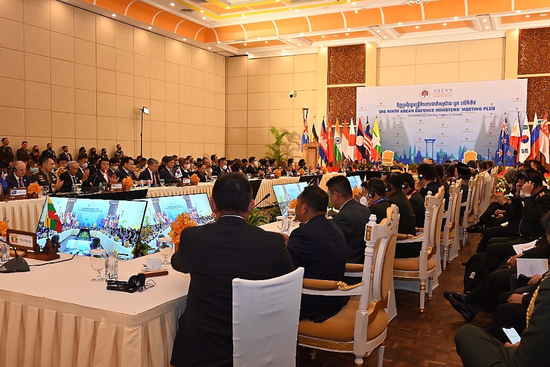 DMM-Plus Defence Ministers at the 9th ASEAN Defence Ministers' Meeting (ADMM)-Plus.