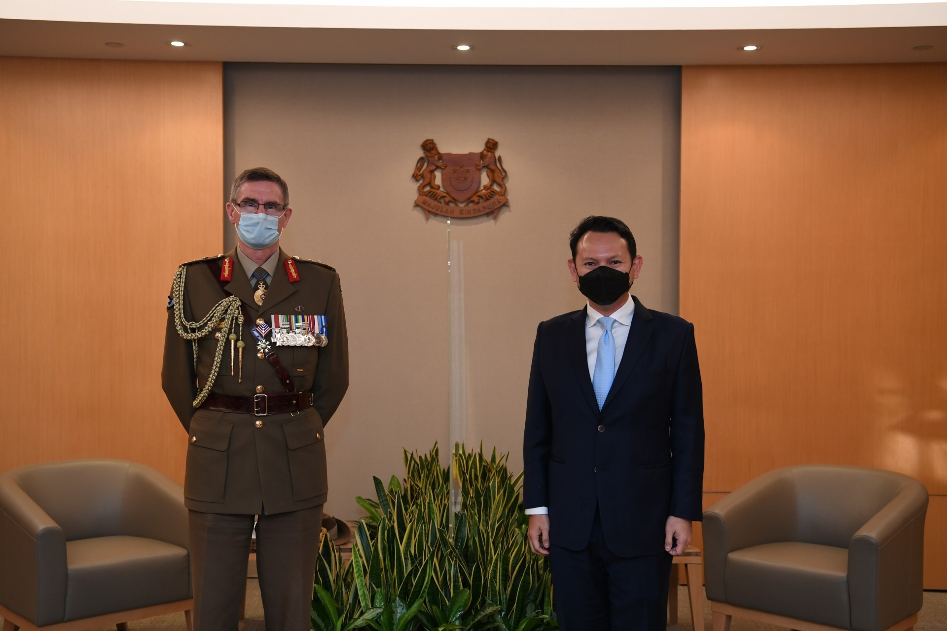 GEN Campbell calling on Senior Minister of State for Defence Mr Zaqy Mohamad at the Ministry of Defence (MINDEF) this afternoon.