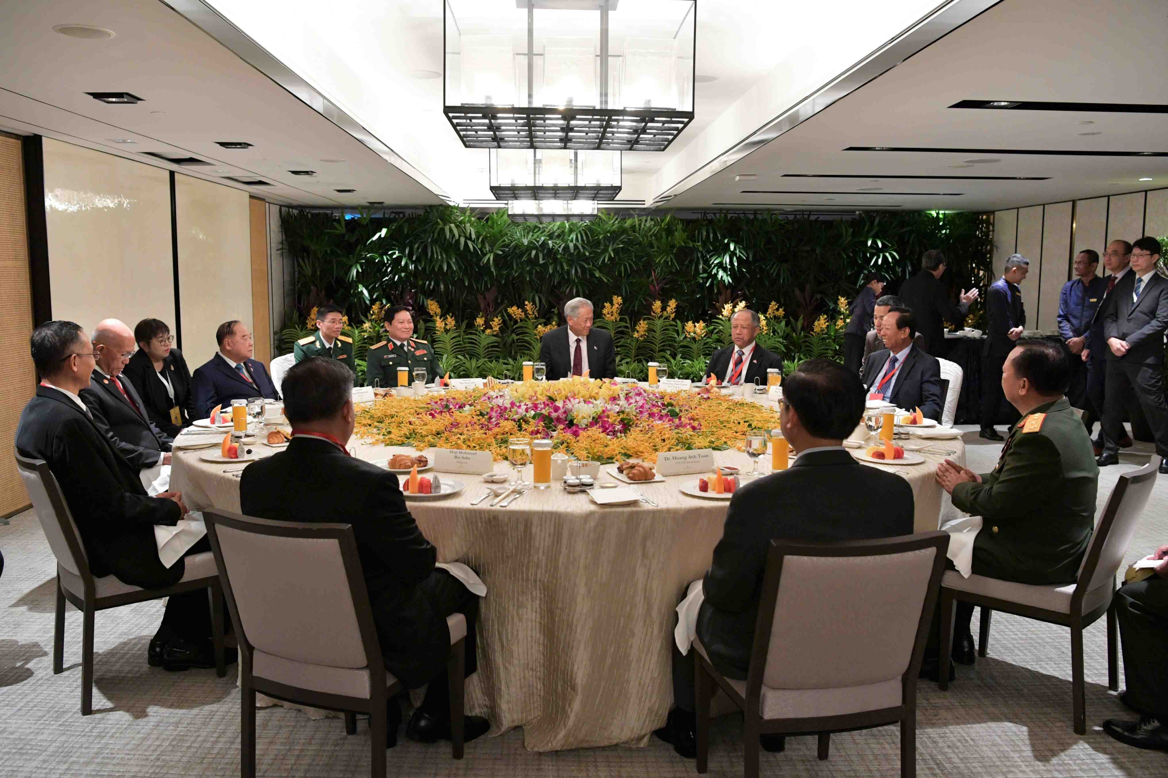 Dr Ng hosting the ASEAN Defence Ministers to breakfast this morning.