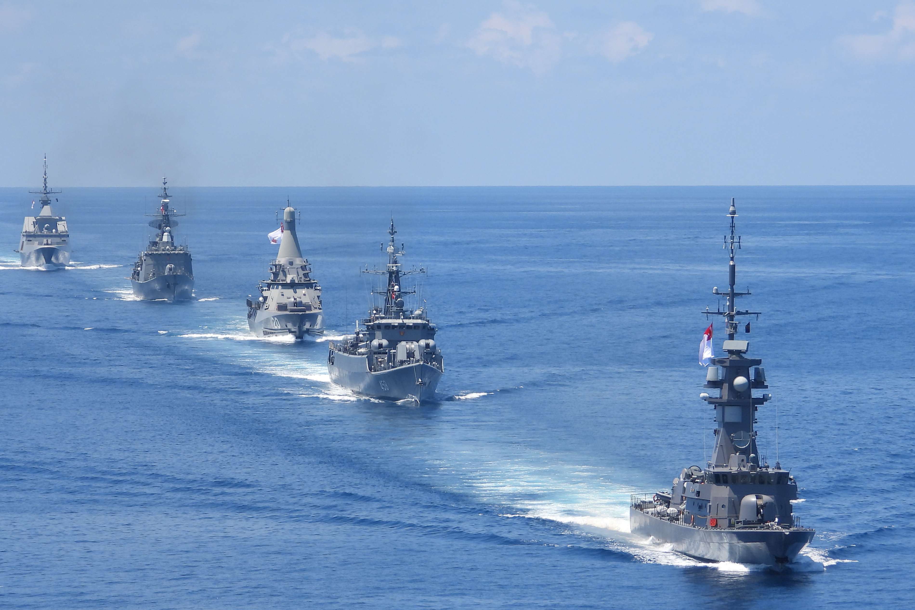 The Republic of Singapore Navy (RSN) and Royal Thai Navy (RTN) ships sailing in formation as part of Exercise Singsiam 2022.