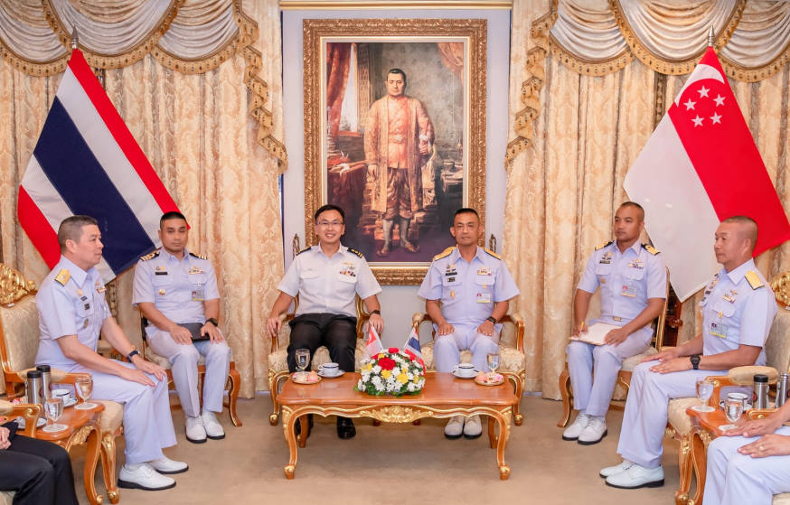 RADM Wat calling on Deputy Commandant, Royal Thai Marine Corps, RADM Apichart Subprasert.