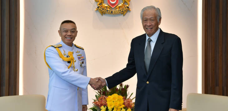 Royal Thai Navy Chief Makes Introductory Visit to Singapore