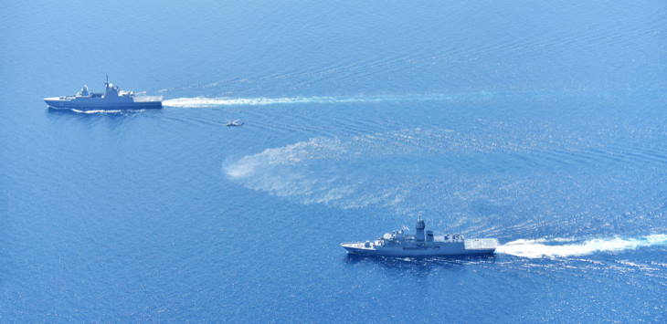 Republic of Singapore Navy Conducts Passage Exercise with Royal Australian Navy