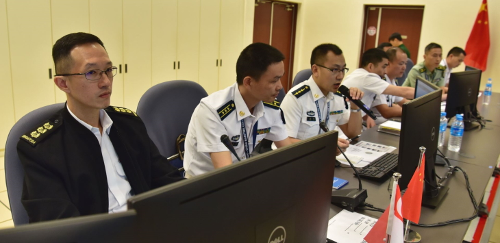 Commander 185 Squadron, COL Lim Yu Chuan and Deputy Chief of Operations, Naval Forces of People