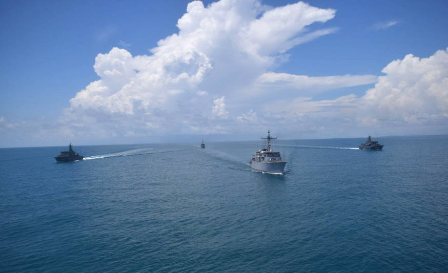 In August 2022, our RSN Bedok-class mine countermeasure vessels (MCMVs), RSS Bedok and RSS Punggol, sailed in formation with the TNI AL's Pulau Rengat-class MCMVs
