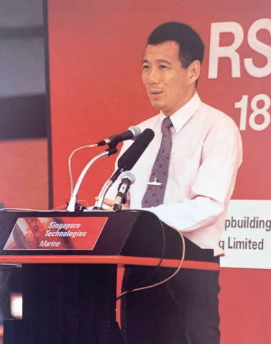 Then-Deputy Prime Minister (DPM), Brigadier-General (NS) Lee Hsien Loong at the launch for the first PV Fearless (18 Feb 1995)