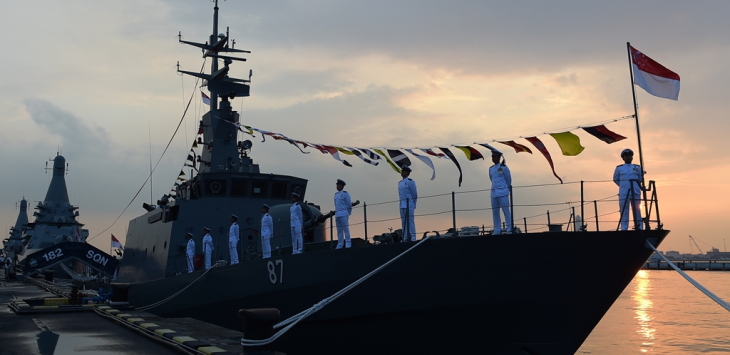 The Republic of Singapore Navy (RSN) decommissioned the first of its Fearless-class Patrol Vessels (PV), RSS Independence, at a sunset ceremony at Tuas Naval Base this evening.