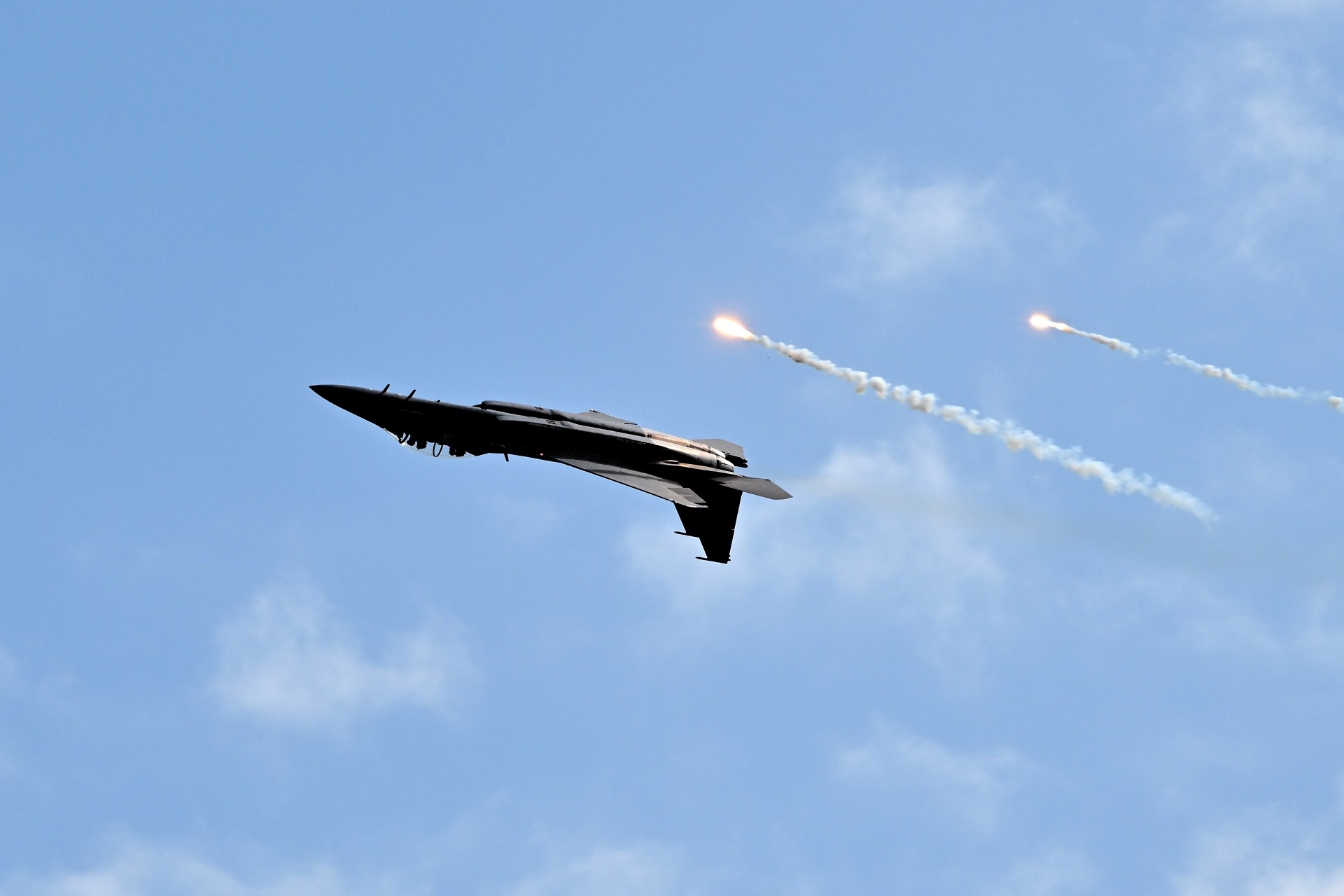 RSAF soars into S'pore Airshow 2024